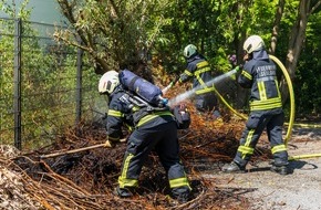 Feuerwehr Iserlohn: FW-MK: Zeitgleiche Vegetationsbr&auml;nde im Iserlohner Stadtgebiet