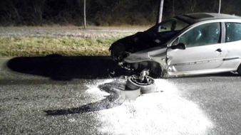 Polizeidirektion Kaiserslautern: POL-PDKL: Spektakulärer Verkehrsunfall