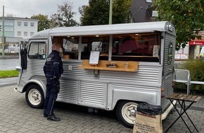Polizei Hagen: POL-HA: Die Polizei gibt Ihnen einen Kaffee aus - Am 23. Dezember 2024 auf dem Hagener Weihnachtsmarkt
