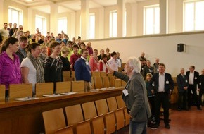 Aktion Gesunder Rücken e. V.: Expertenworkshop zum Tag der Rückengesundheit 2025: Wissenschaft trifft Praxis am 8. März in Leipzig – vor Ort oder online