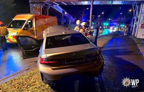 Polizeidirektion Kaiserslautern: POL-PDKL: Unter Alkoholeinfluss Mietwagen "geschrottet"
