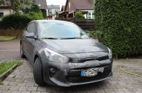 Polizei Rheinisch-Bergischer Kreis: POL-RBK: Burscheid - Unkrautbrenner fackelt Hecke ab und beschädigt das Auto der Nachbarn
