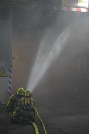 FW Ratingen: Großübung der Feuerwehr Ratingen