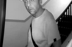 Polizei Hamburg: POL-HH: 260915-2. &Ouml;ffentlichkeitsfahndung nach Wohnungseinbruchdiebstahl und K&ouml;rperverletzung in Hamburg-HafenCity