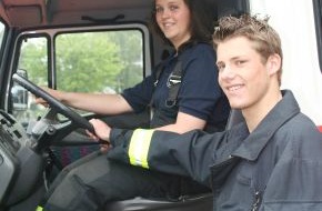 Deutscher Feuerwehrverband e. V. (DFV): Weg für den großen Feuerwehr-Führerschein ist frei / DFV am Ziel: Sonder-Fahrberechtigung für 7,5 Tonnen und Anhänger gebilligt (mit Bild)