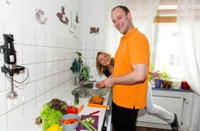 SAT.1: Schiefe Töne oder Himmel voller Geigen? Gemeinsames Wohnglück bei Tim und Bea versus Flitterwochen-Krach bei Jana und Rico - bei "Hochzeit auf den ersten Blick" am 30.11.2014, um 17:55 Uhr, in SAT.1 (FOTO)