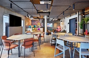 Moxy Hotel Karlsruhe: Moxy Karlsruhe: anders tagen - Räume inspirieren Meetings