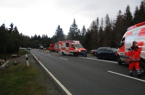 Polizeiinspektion Goslar: POL-GS: Verkehrsunfall mir drei verletzten Personen