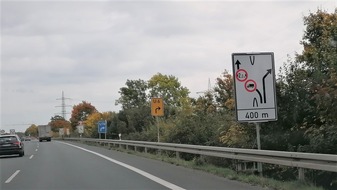 Polizei Paderborn: POL-PB: Zahlreiche Verkehrsverstöße von Lkw-Fahrern - Aktuelle Verbotsschilder in B64-Baustelle werden häufig missachtet