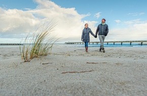 Ostsee-Holstein-Tourismus e.V.: Neue Winterbroschüre "Winterschöne Ostsee Schleswig-Holstein"