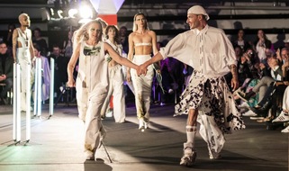 STF Schweizerische Textilfachschule: Fashionshow STF x maison blanche by Yannik Zamboni: Im Publikum Manuela Frei und auf dem Catwalk Esther Gemsch, Andrej Davidovic und Gerold Brenner