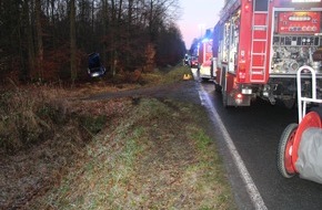 Polizei Lippe: POL-LIP: Kreis Lippe / Lügde-Rischenau. Glätteunfälle am Morgen.