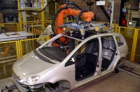 Ford-Werke GmbH: Neuer Ford C-MAX lief in Saarlouis vom Band