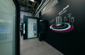 REHAU Industries SE & Co. KG: REHAU Window Solutions schafft begeisternden Showroom in Erlangen