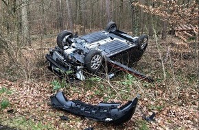 Polizeidirektion Landau: POL-PDLD: Verkehrsunfall mit überschlagenem Fahrzeug