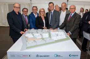 Land Berlin und BAUWERT AG geben Startschuss für eines der größten Wohnungsbauvorhaben: Das neue Segelflieger Quartier Berlin in Johannisthal/Adlershof