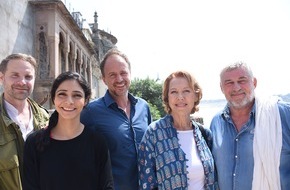 ZDF: Dreharbeiten in Indien für dritten Film der Reihe "Fluss des Lebens"/"Herzkino"-Abenteuer "Kind des Ganges" mit Gaby Dohm, Heinz Hoenig, Janek Rieke und Pegah Ferydoni (FOTO)