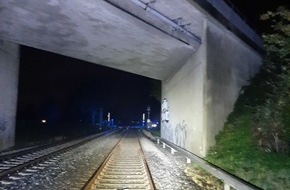 Bundespolizeidirektion Sankt Augustin: BPOL NRW: Bundespolizei sucht Zeugen nach gefährlichem Eingriff in den Bahnverkehr