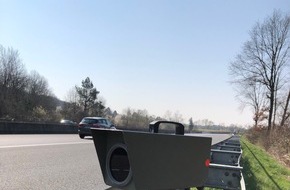 Polizeipräsidium Südosthessen: POL-OF: Über 170 Fahrverbote bei Geschwindigkeitskontrollen; Wachpolizisten retteten 26-Jährigem vermutlich das Leben; Kosmetikartikel aus Laster gestohlen und mehr