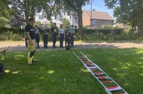 Feuerwehr Xanten: FW Xanten: "Früh übt sich" - am Besten gemeinsam