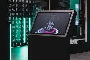 Einzigartige Innovationskraft: Richtungsweisende Technologien und Entwicklungen f&uuml;r neue zus&auml;tzliche Gesch&auml;ftsmodelle. REHAU Window Solutions auf der Fensterbau Frontale 2026.