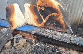 Kreisfeuerwehr Oldenburg: FW-OLL: Brand Sporthalle