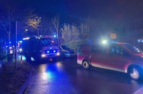Feuerwehr Dinslaken: FW Dinslaken: Verkehrsunfall mit eingeklemmter Person