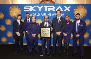 LATAM Airlines: LATAM nimmt Award als „Beste Fluggesellschaft Südamerikas“ in Empfang