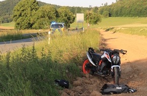 Polizei Paderborn: POL-PB: Rollerfahrer, Radfahrer und Motorradfahrer bei Unfällen verletzt