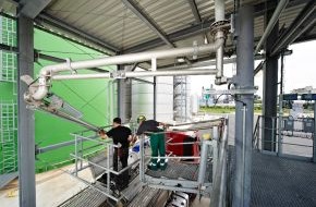 Bundesverband der deutschen Bioethanolwirtschaft e. V.: Bioethanol-Report 2010: Zuwächse in Produktion und Verbrauch /
Nach den abschließenden Angaben des BAFA stieg die Produktion wie in den Jahren zuvor weiter an (mit Bild)