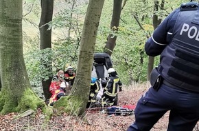 Feuerwehr Hattingen: FW-EN: Quad stürzt Böschung herunter