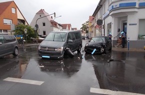 Polizeidirektion Neustadt/Weinstraße: POL-PDNW: Verkehrsunfall / blockierte Kreuzung
