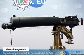 Kreispolizeibehörde Euskirchen: POL-EU: Maschinengewehr im Schlafzimmer
