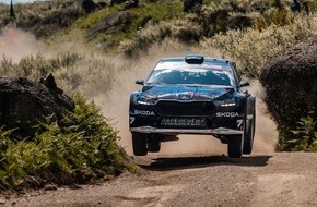 Skoda Auto Deutschland GmbH: Rallye Portugal: Gus Greensmith und Beifahrer Jonas Andersson fahren auf das WRC2-Podium