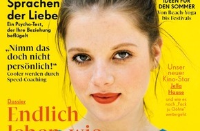 EMOTION Verlag GmbH: "Fack ju Göhte"-Star Jella Haase: "Ich habe Chantal-Facetten. Im Mathe- und Physikunterricht war ich genauso begriffsstutzig wie sie"