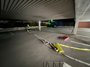 FFW Bergen: Ortsfeuerwehr Bergen übt den Ernstfall: Kellerbrand mit mehreren vermissten Personen