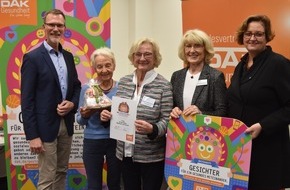 DAK-Gesundheit: „SiS - Seniorpartner in School e.V.“ gewinnt Wettbewerb für ein gesundes Miteinander in Berlin