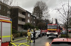 Feuerwehr Haan: FW-HAAN: Rauch breitet sich in Kellern dreier Mehrfamilienhäuser aus