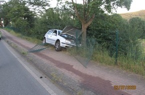 Polizeiinspektion Hameln-Pyrmont/Holzminden: POL-HM: Verkehrsunfall unter Drogeneinwirkung