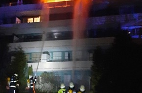 Feuerwehr München: FW-M: Viele Verletzte bei Wohnungsbrand (Sendling)