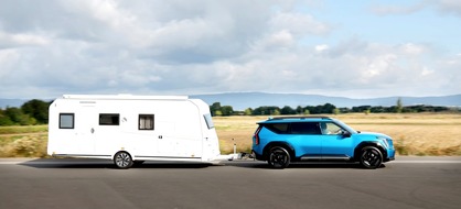 ACV Automobil-Club Verkehr: Mit dem E-Auto in den Campingurlaub: So gelingt das Ziehen des Wohnwagens