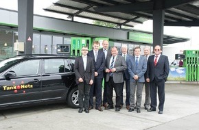 AGRAVIS Raiffeisen AG: Neuer Tankverbund: Mit der neuen Raiffeisen-Card deutschlandweit tanken