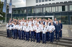 Kreispolizeibeh&ouml;rde Unna: POL-UN: Kreis Unna - 28 Polizeibeamtinnen und Polizeibeamte treten ihren Dienst bei der Kreispolizeibeh&ouml;rde Unna an