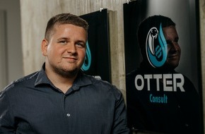 Otter Consult GmbH: Insolvente Warenhauskette vor dem Verkauf - Experte verrät, wann der optimale Zeitpunkt für den Verkauf ist