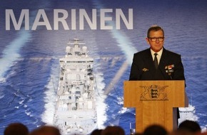 Presse- und Informationszentrum Marine: Parlamentarischer Abend der Marine: "Seemannsgarn und Politikersprech"
