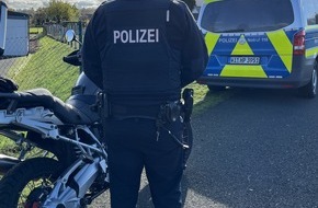 Polizeipräsidium Südosthessen: POL-OF: Schnelle Festnahme nach mutmaßlichen exhibitionistischen Handlungen; Schockanruf mit Geldübergabe; Unbekannte zerstörten mehrere Verkehrsschilder: Polizei sucht weitere Zeugen und mehr