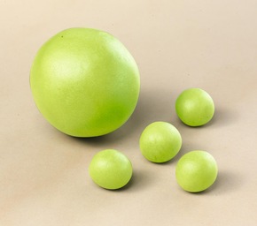 Marzipan-Botschaft zum Internationalen Tag des Glücks (BILD)