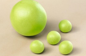 Dr. Oetker - Dr. August Oetker Nahrungsmittel KG: Marzipan-Botschaft zum Internationalen Tag des Gl&uuml;cks (BILD)