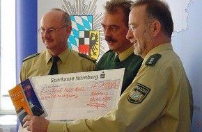 Polizeipräsidium Mittelfranken: POL-MFR: (1535) Bayerische Polizeistiftung erhielt 10.000 Euro gespendet