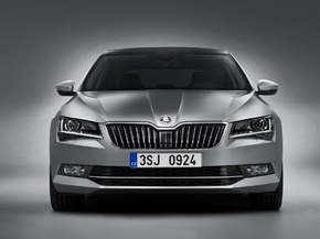 SKODA Superb - eine neue Ära: Weltpremiere des neuen SKODA Flaggschiffs in Prag (FOTO)